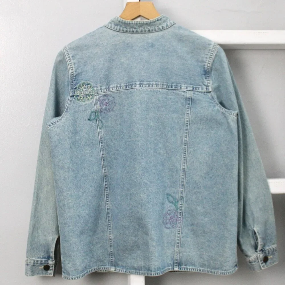 Denim & Co Vintage Y2K Denim Floral Embroidered Utility Jean Jacket Size Medium - Picture 2 of 4